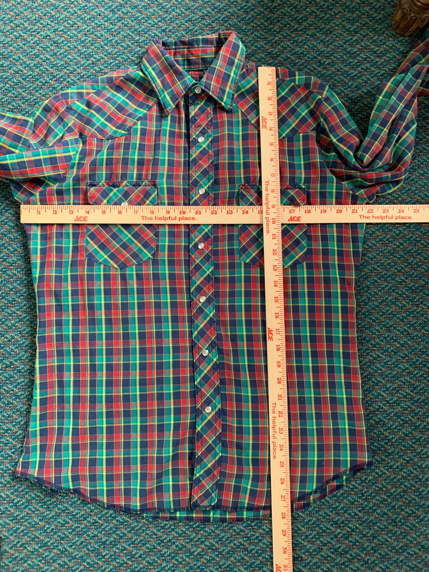 Wrangler Colorful Plaid Cotton Pearl Snap Button-Down Shirt